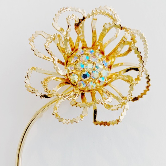 Vintage Signed Sarah Coventry Flower Brooch - Picture 2 of 6